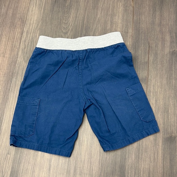 Calvin Klein Boys 2-Pc. Logo-Print T-Shirt & Shorts Set Size 5 - Picture 7 of 8